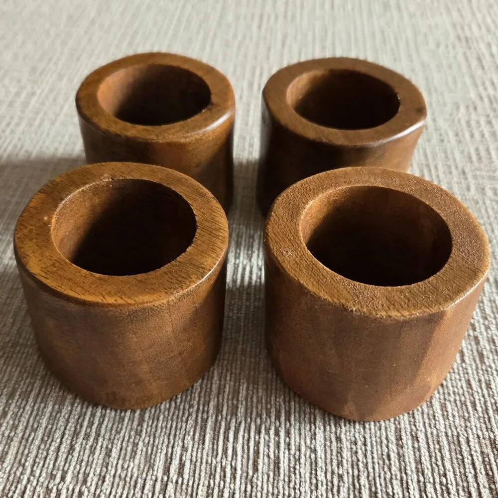 Set of 4 Pottery Barn Rustic Wooden Napkin Rings